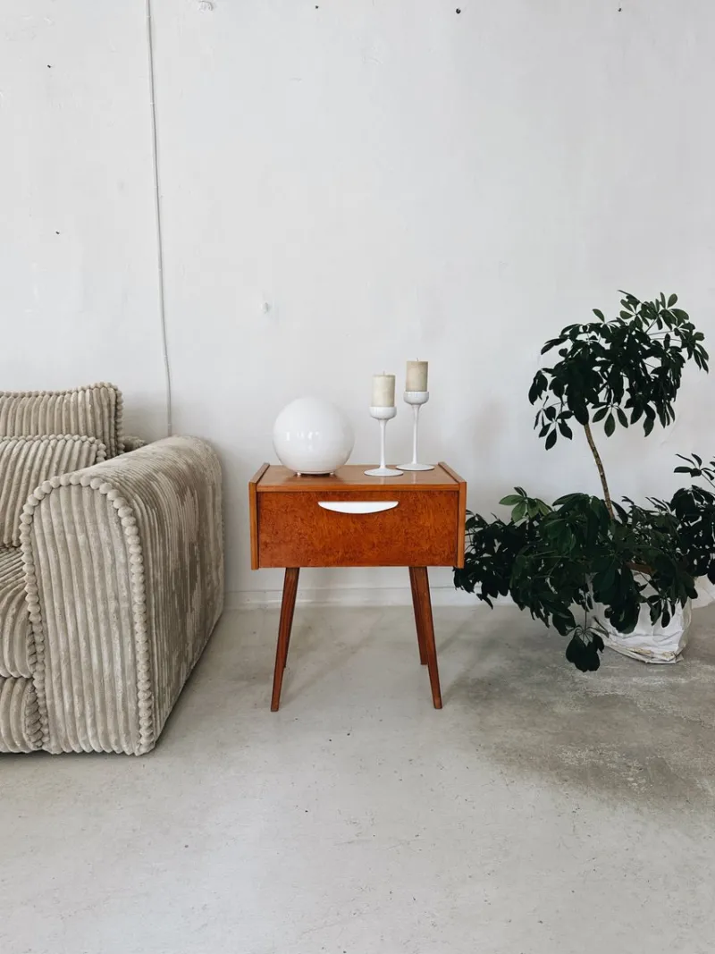 Pamono Mid-Century Czech Nightstands, 1960s, Set of 2> Nightstands