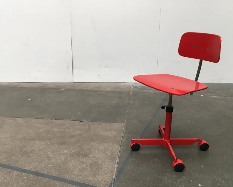 Pamono Mid-Century Danish Children's Swivel Chair by Jørgen Rasmussen for Kevi> Children's Chairs