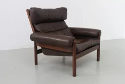 Sale Pamono Mid-Century Danish Leather Lounge Chair in the style of Norell, 1960s