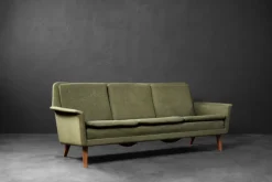 Pamono Mid-Century Danish Modern Green 3-Seater Sofa by Folke Ohlsson for Fritz Hansen, 1960s> Couches & Sofas