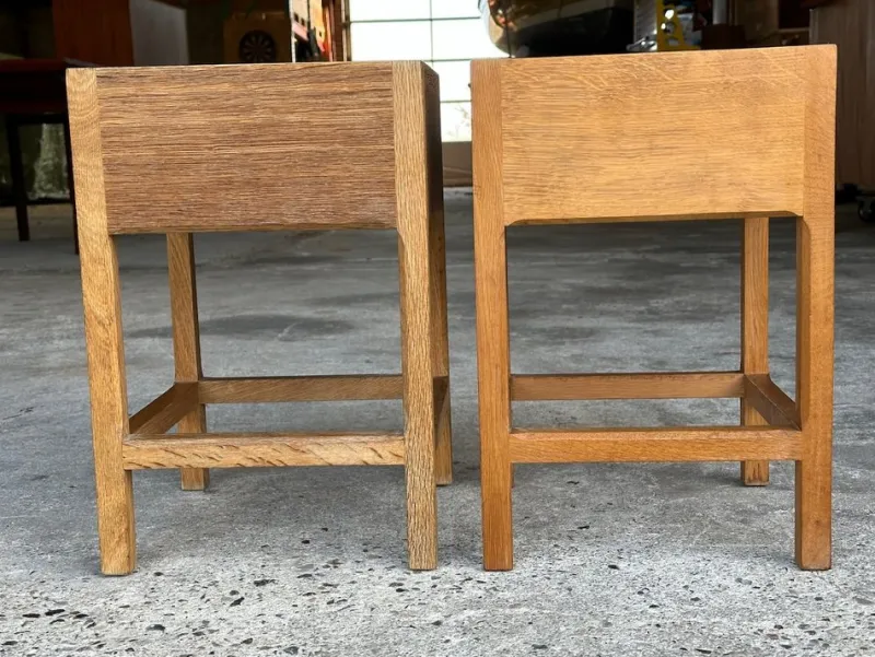 Pamono Mid-Century Danish Oak Cube Flower Tables, 1960s, Set of 2> Garden Tables