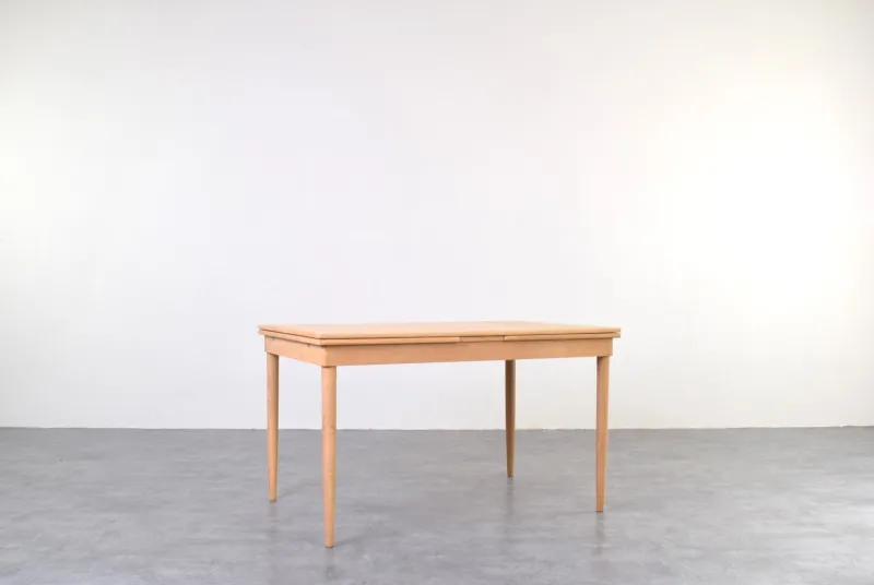 Pamono Mid-Century Danish Oak Extendable Dining Table, 1960s> Dining Tables & Sets
