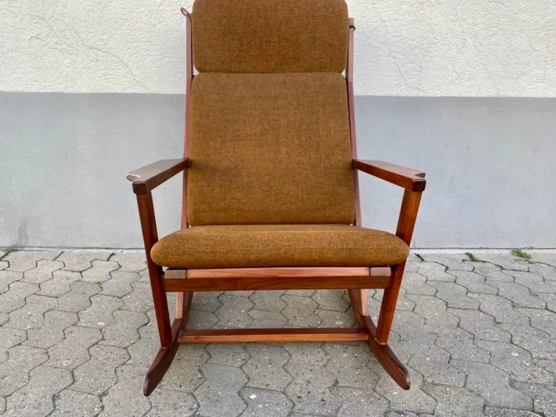 Pamono Mid-Century Danish Rocking Chair by Poul M. Volther> Rocking Chairs