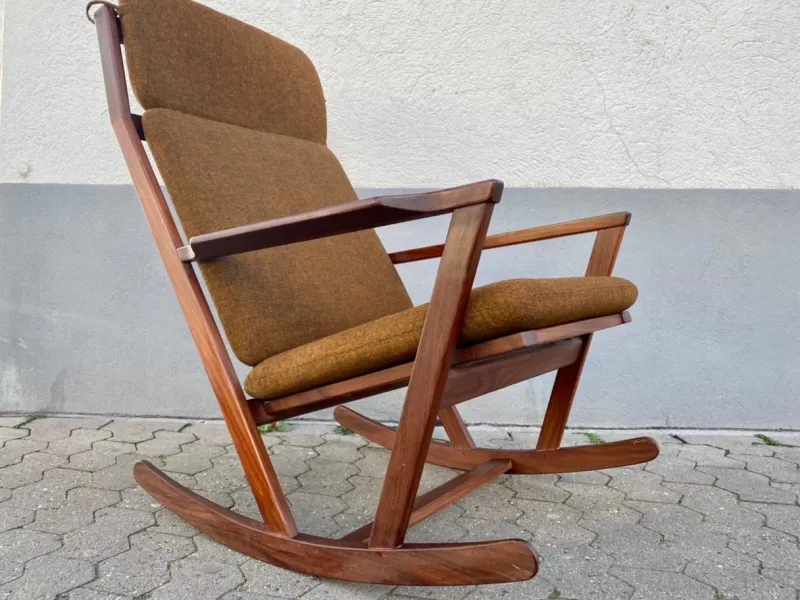 Pamono Mid-Century Danish Rocking Chair by Poul M. Volther> Rocking Chairs