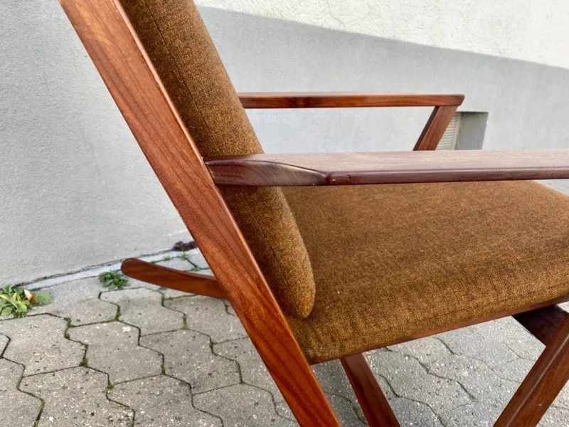 Pamono Mid-Century Danish Rocking Chair by Poul M. Volther> Rocking Chairs