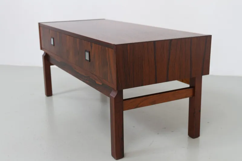 Sale Pamono Mid-Century Danish Rosewood Chest of Drawers, 1960s