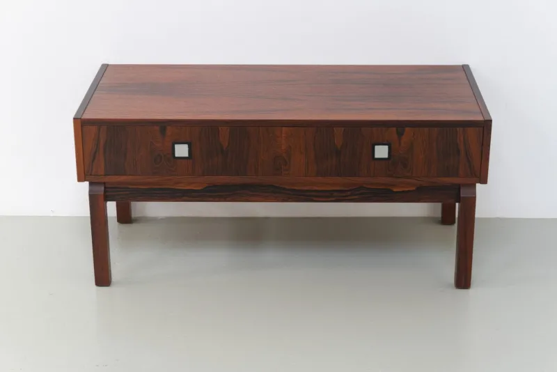 Sale Pamono Mid-Century Danish Rosewood Chest of Drawers, 1960s