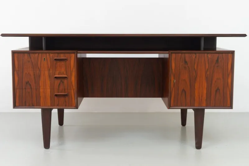 Sale Pamono Mid-Century Danish Rosewood Freestanding Desk with Floating Top, 1960s