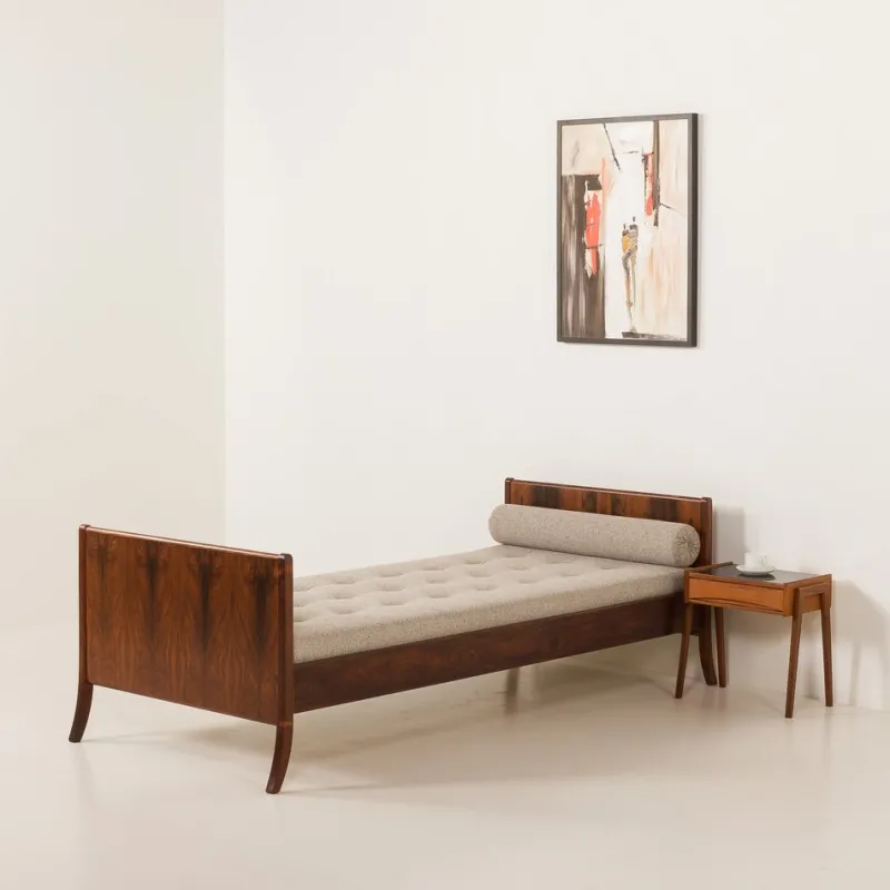 Pamono Mid-Century Danish Rosewood Daybed by A. J. Iversen, 1960s> Daybeds & Chaises Lounges