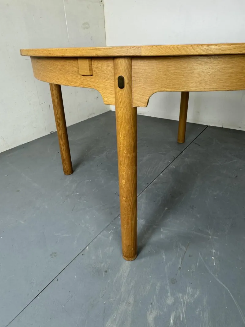 Pamono Mid-Century Danish Round Extendable Oak Dining Table by Borge Mogensen for Karl Andersson & Söner, 1950s> Dining Tables & Sets