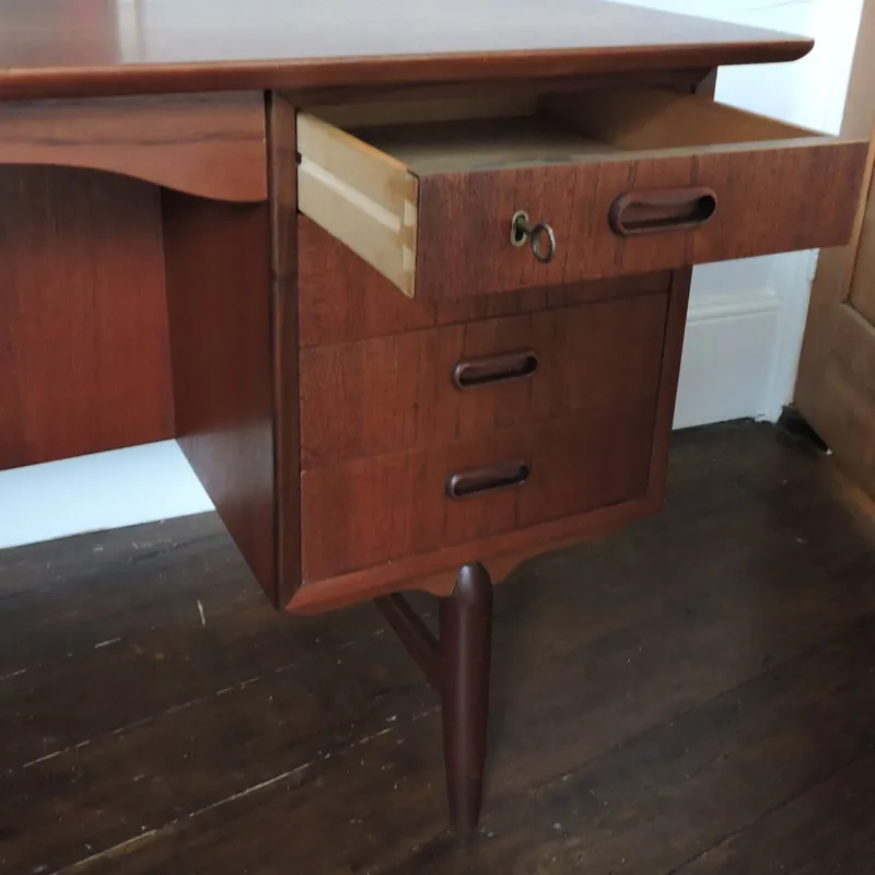 Online Pamono Mid-Century Danish Teak Desk, 1960s