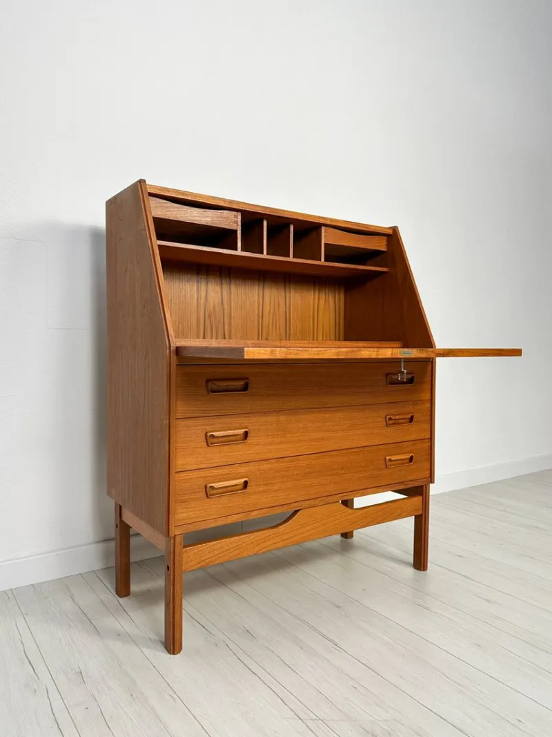 Pamono Mid-Century Danish Teak Secretary from Dyrlund, 1960s> Secretaires