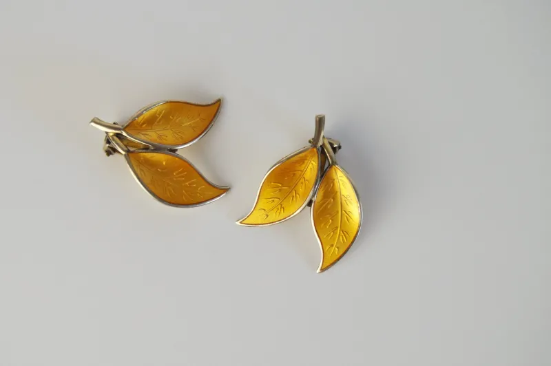 Pamono Mid-Century David Andersen Sterling Silver and Enamel Ear Clips, 1950s, Set of 2> Earrings
