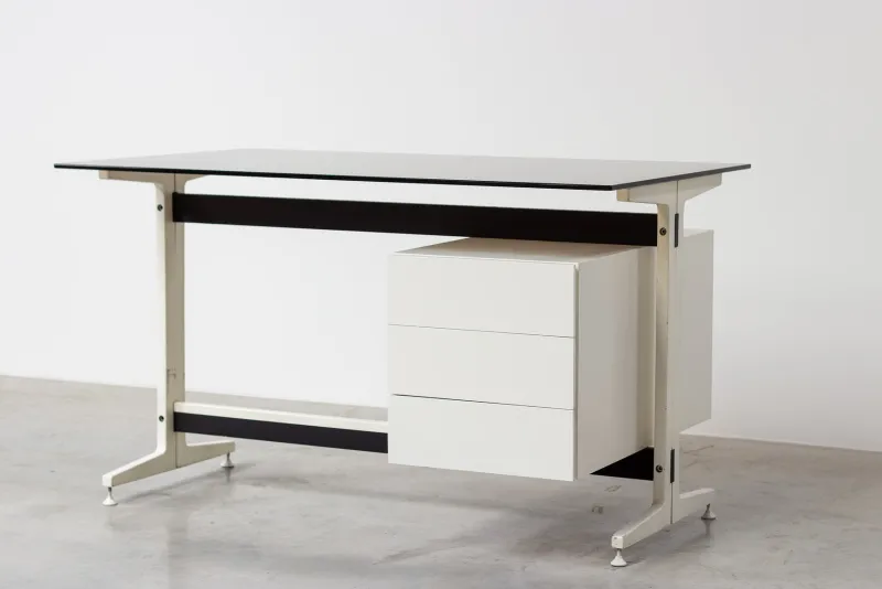 Pamono Mid-Century Desk by Etienne Fermigier, 1970s> Desks
