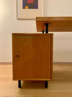 Hot Pamono Mid-Century Desk from Wohnhilfe Zürich, 1950s