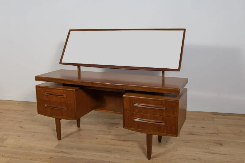 Sale Pamono Mid-Century Dressing Table by Victor Wilkins for G-Plan, United Knigdom, 1960s