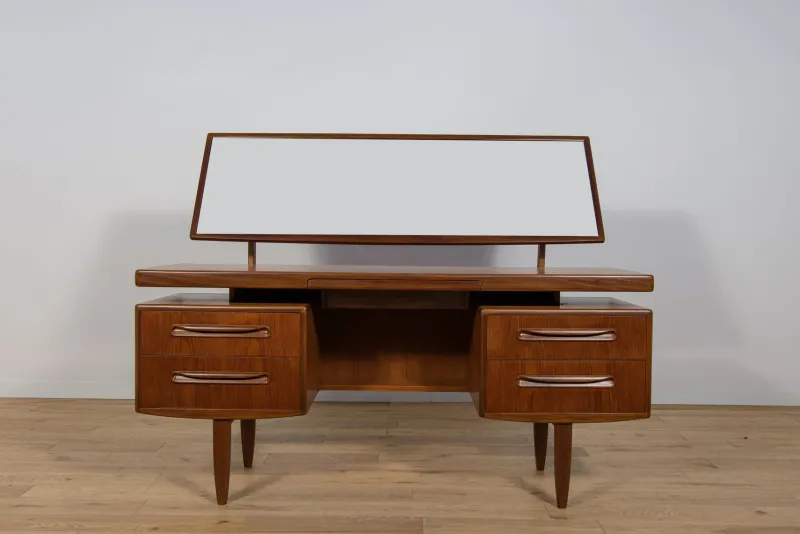 Sale Pamono Mid-Century Dressing Table by Victor Wilkins for G-Plan, United Knigdom, 1960s