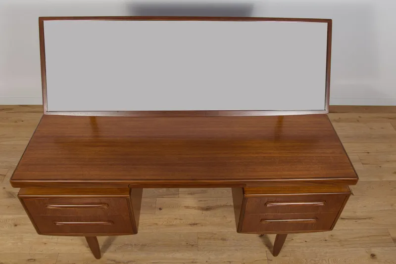 Sale Pamono Mid-Century Dressing Table by Victor Wilkins for G-Plan, United Knigdom, 1960s