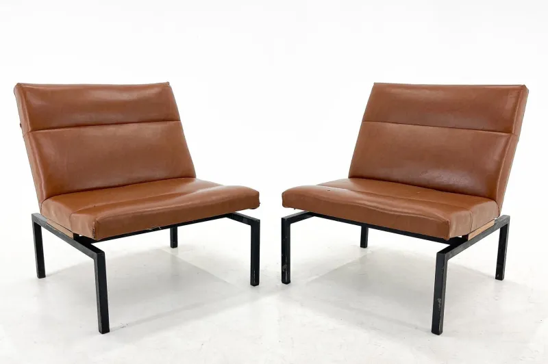 Pamono Mid-Century Faux Leather & Metal Lounge Chair, 1970s> Lounge Chairs & Armchairs