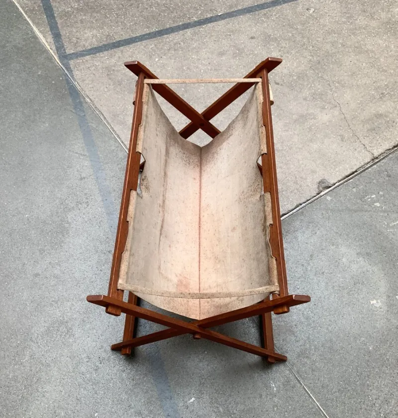 Pamono Mid-Century Foldable Magazine Holder in Teak, 1960s> Magazine Racks