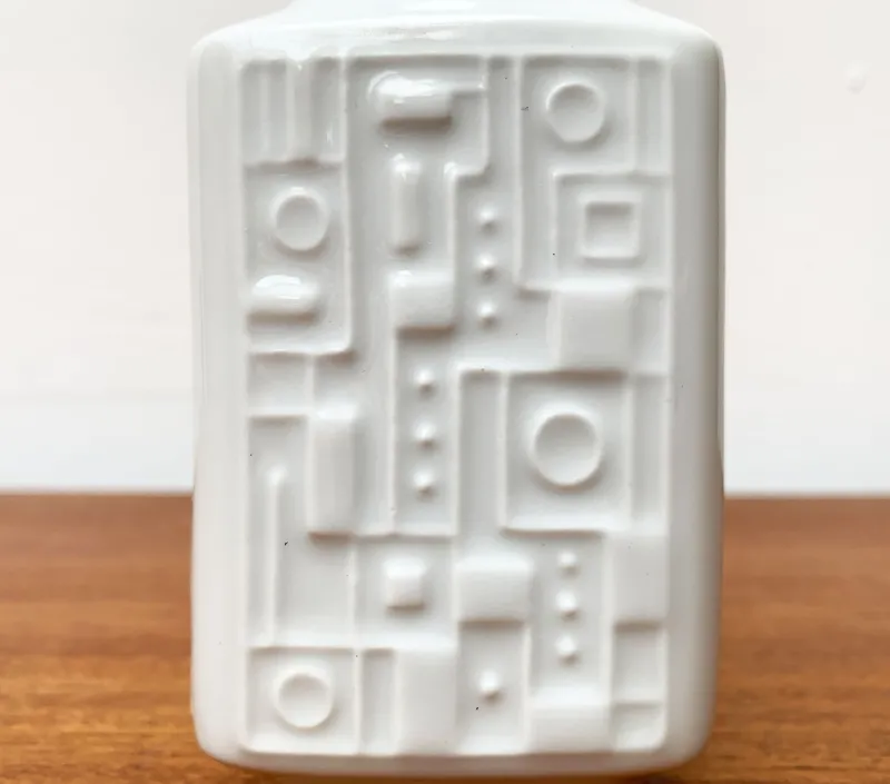 Pamono Mid-Century German Brutalist Porcelain Vase from Wunsiedel Bavaria Porzellan, 1960s> Vases