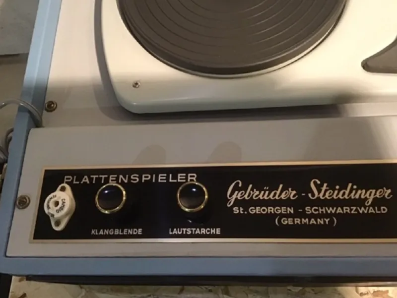 Pamono Mid-Century German Model Dual 300 Record Player by Gebrüder Steidinger for Dual