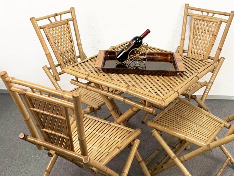 Pamono Mid-Century Italian Bamboo and Rattan Foldable Table and Four Chairs, 1960s, Set of 5