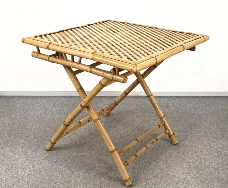 Pamono Mid-Century Italian Bamboo and Rattan Foldable Table and Four Chairs, 1960s, Set of 5