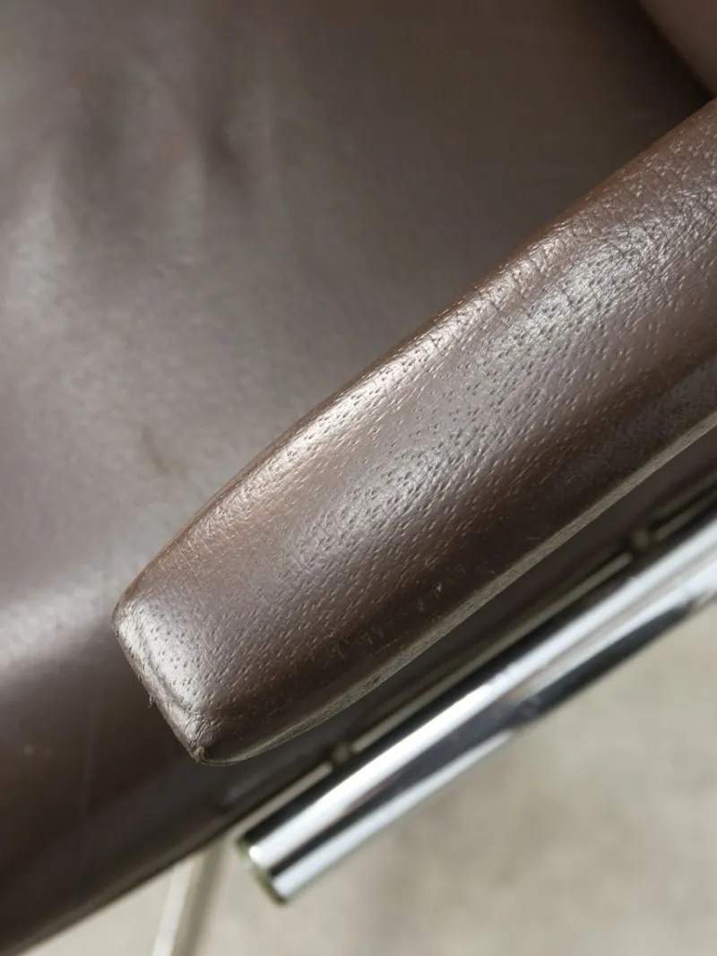 Pamono Mid-Century Italian Brown Leather Swivel Chair> Office Chairs