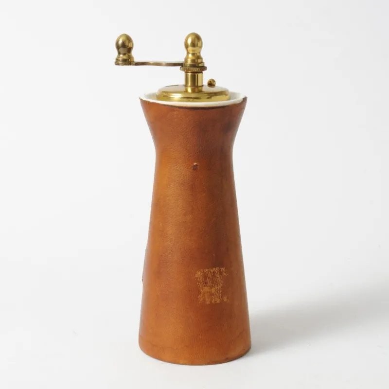 New Pamono Mid-Century Italian Cermamic and Leather Pepper Mill from Chiarugi