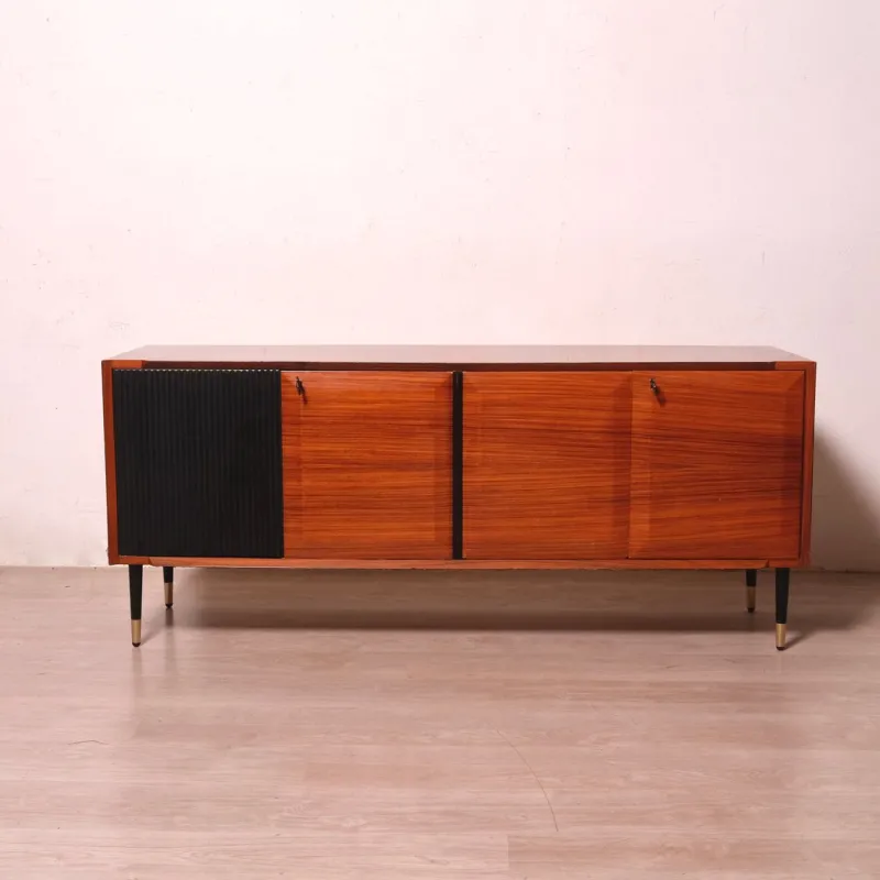 Pamono Mid-Century Italian Credenza, 1950s> Sideboards & Buffets