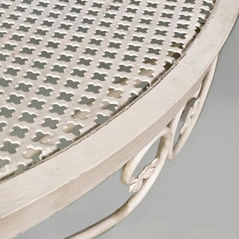 Pamono Mid-Century Italian Modern White Iron Round Garden Table with Flower Decor, 1960> Garden Tables
