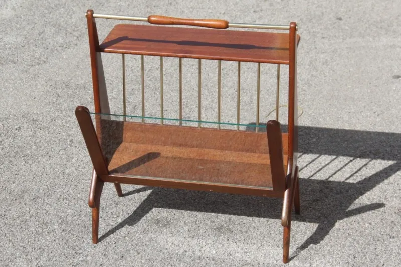 Pamono Mid-Century Italian Modern Geometric Wood & Brass Magazine Rack, 1950s> Magazine Racks