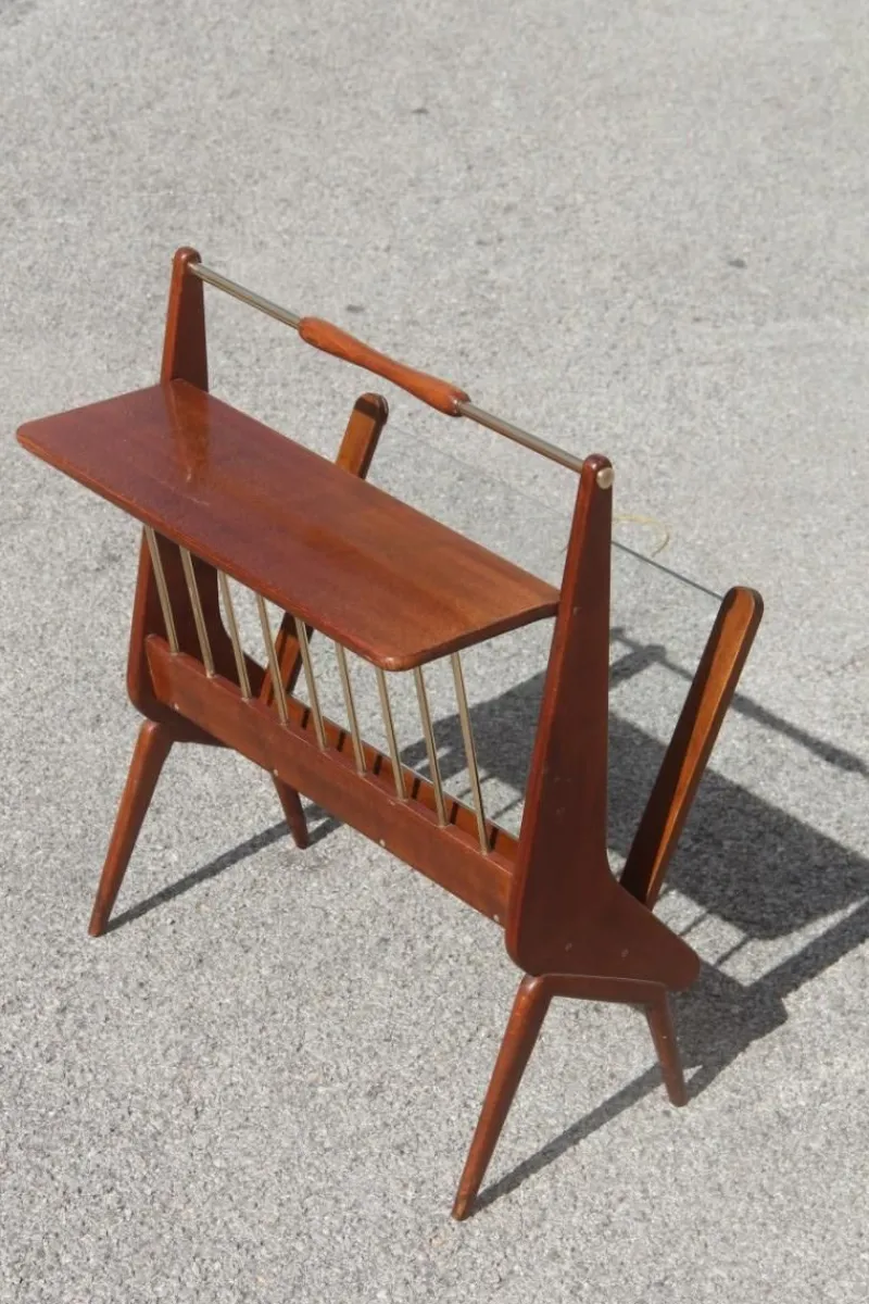Pamono Mid-Century Italian Modern Geometric Wood & Brass Magazine Rack, 1950s> Magazine Racks