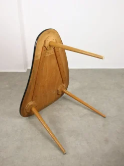 Pamono Mid-Century Italian Oval Red Children's Table><noscript><img width=
