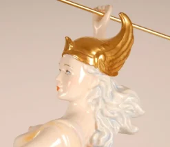 Pamono Mid-Century Italian Porcelain Sculpture of Diana the Huntress by Cesare Villari for Capodimonte><noscript><img width=
