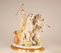 Pamono Mid-Century Italian Porcelain Sculpture of Diana the Huntress by Cesare Villari for Capodimonte><noscript><img width=