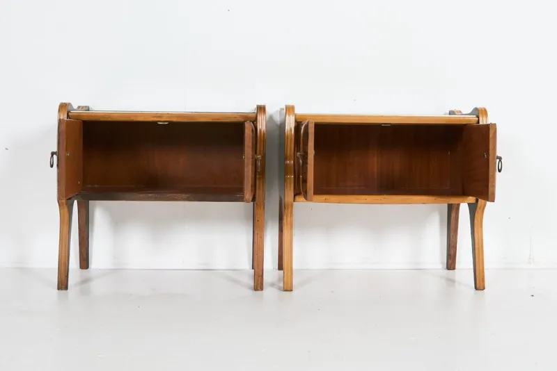 Outlet Pamono Mid-Century Italian Sculptural Nightstands, 1950s, Set of 2