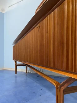 Pamono Mid-Century Italian Sideboard by Consortium Furniture of Cantù, 1950s> Sideboards & Buffets
