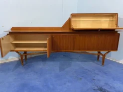Pamono Mid-Century Italian Sideboard by Consortium Furniture of Cantù, 1950s><noscript><img width=
