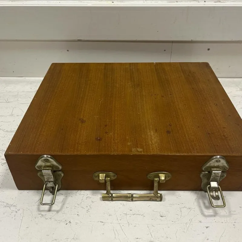 Pamono Mid-Century Italian Teak Handled Cutlery Set in Canteen, 1970s, Set of 100> Cutlery & Serving Utensils