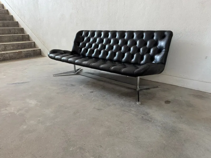 Sale Pamono Mid-Century Leather Sofa, 1960s