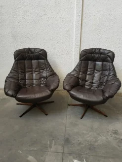 Hot Pamono Mid-Century Leather Swivel Armchair from Bramin, Denmark