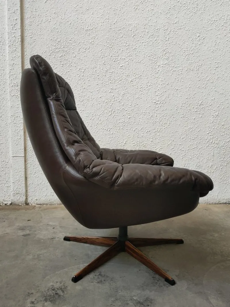 Hot Pamono Mid-Century Leather Swivel Armchair from Bramin, Denmark