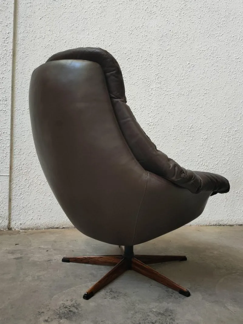 Hot Pamono Mid-Century Leather Swivel Armchair from Bramin, Denmark