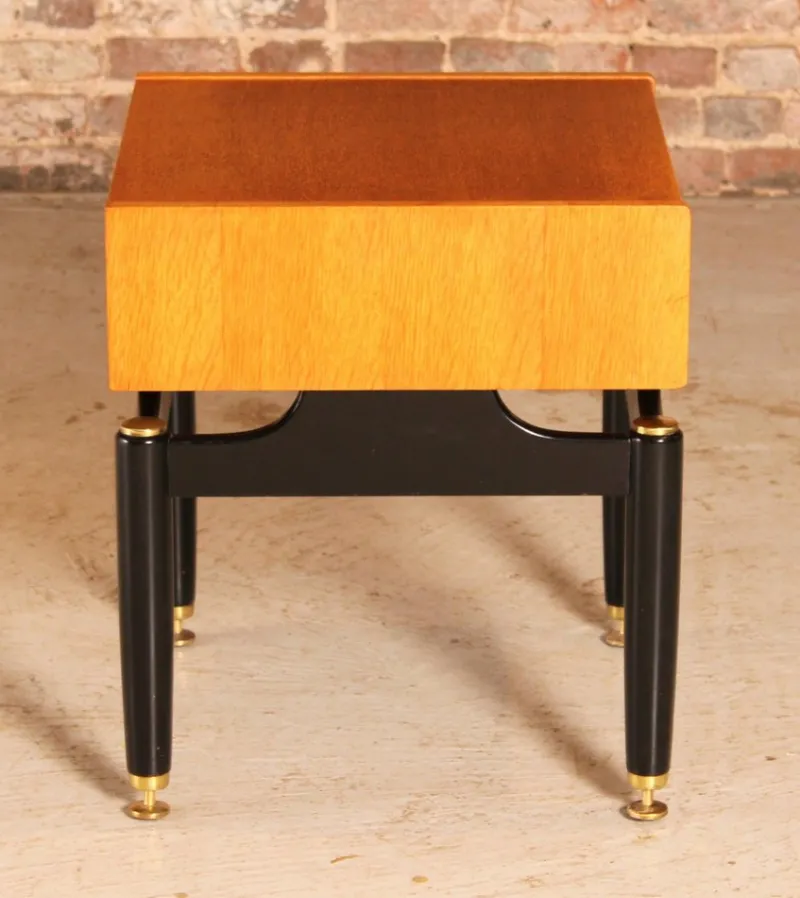 Pamono Mid-Century Librenza Light Oak Bedside Table from G-Plan, 1960s> Nightstands