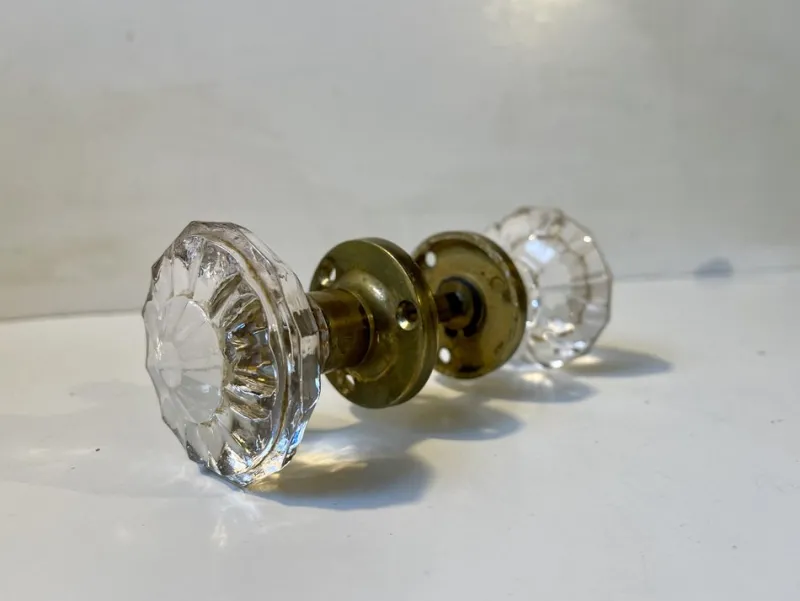 Sale Pamono Mid-Century Lounge Door Knobs in Brass and Glass by Verrina Sweden, 1970s, Set of 5
