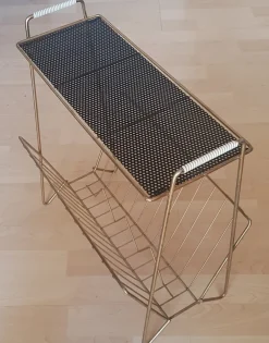 Pamono Mid-Century Magazine Stand in Brass with Lace Metal Storage><noscript><img width=