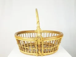 Pamono Mid-Century Moderm Italian Rattan and Rush Magazine Rack><noscript><img width=