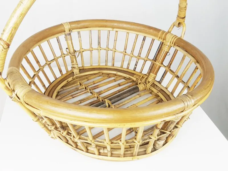 Pamono Mid-Century Moderm Italian Rattan and Rush Magazine Rack> Magazine Racks